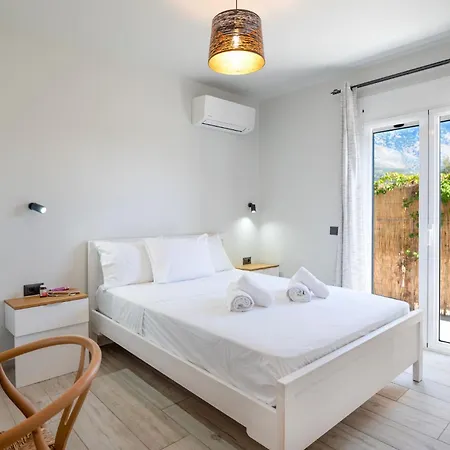 Ioanna Mentoros Villa Karavádhos